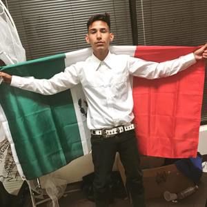 Meet your Posher, Jair